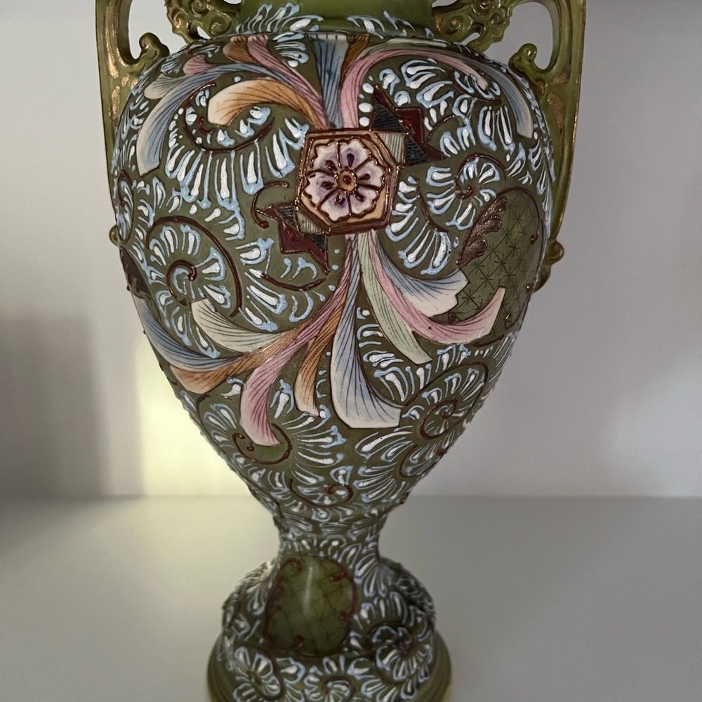 Vintage flower vase - Picture 2 of 3